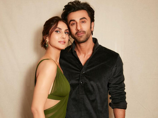 Vaani n Ranbir Looking Lovely At Shamshera Promotions